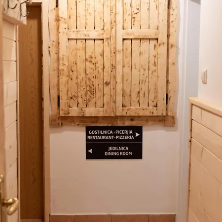 Hisa Bistrica בית אירוח